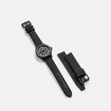 Load image into Gallery viewer, Titanium Field Watch 40mm